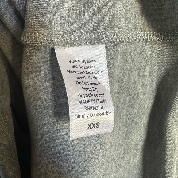 LulaRoe Randy Reglan Tee Size: XXS - Picture 4 of 6